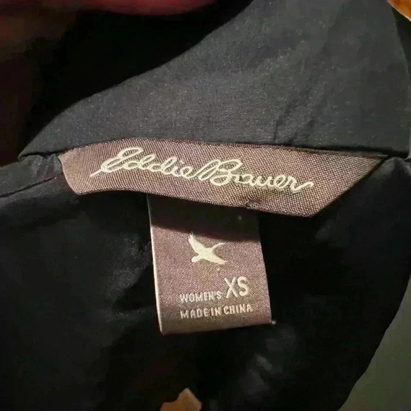 Navy Blue Eddie Bauer Puffy Quilted Vest Zip Up Womens Sz XS - Picture 4 of 4